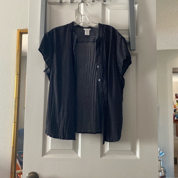 Short sleeve button down polka dot top - Picture 1 of 2